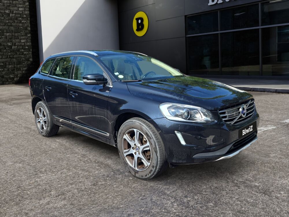 XC60 2.0 D4 180 ch Momentum Business Geartronic Bva /Toit ouvrant 2014 occasion 56100 Lorient