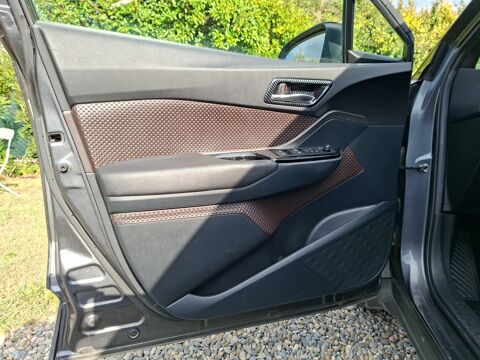 C-HR 1.2 T 115 ch Graphic 2WD /Cam&eacute;ra de recul/Attelage/Becquet a 2017 occasion 83910 Pourri&egrave;res