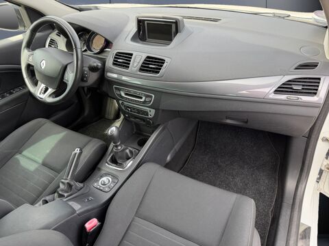 M&eacute;gane TCE 116 ch Energy Limited /2&egrave;me main/ Attelage 2015 occasion 38300 Bourgoin-Jallieu