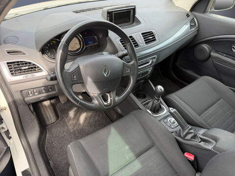 M&eacute;gane TCE 116 ch Energy Limited /2&egrave;me main/ Attelage 2015 occasion 38300 Bourgoin-Jallieu