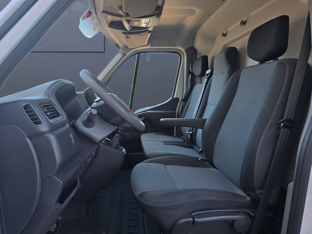 Interstar Fourgon 2.3 Dci 135 3t5 L2h2 Acenta 2024 occasion 89100 SENS