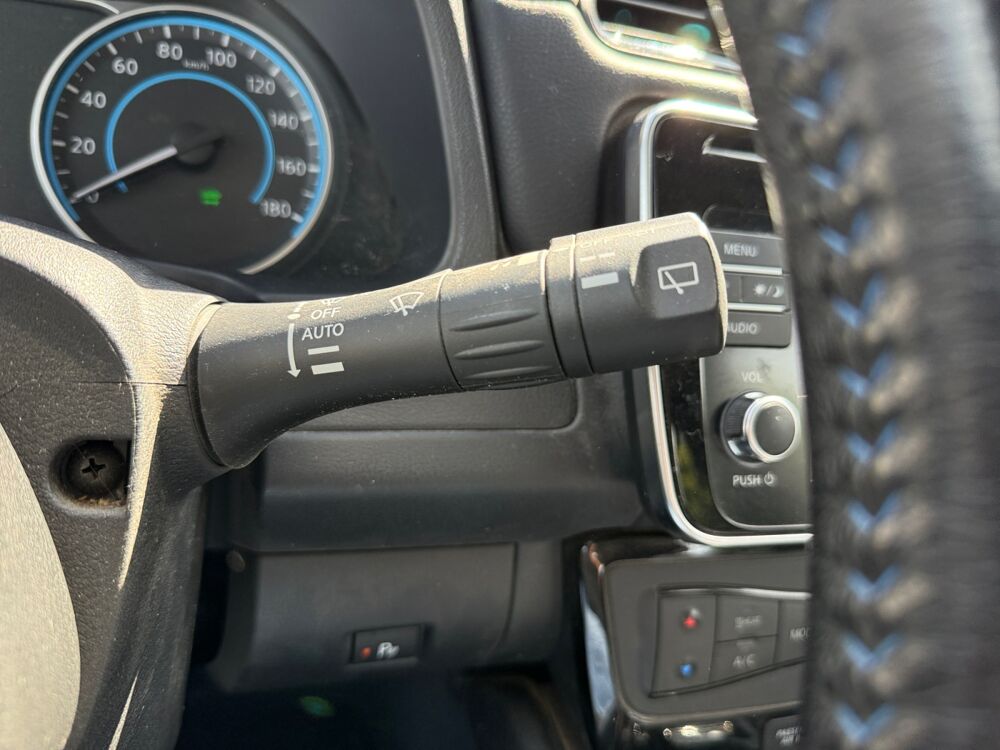 Leaf 150 ch Acenta Pack Confort /2eme G&eacute;n&eacute;ration/Android Auto/App 2018 occasion 43200 Yssingeaux