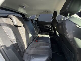 3008 1.5 Bluehdi 130 ch Crossway Eat /Suivi complet Peugeot/ Si&egrave;g 2018 occasion 69800 Saint-Priest