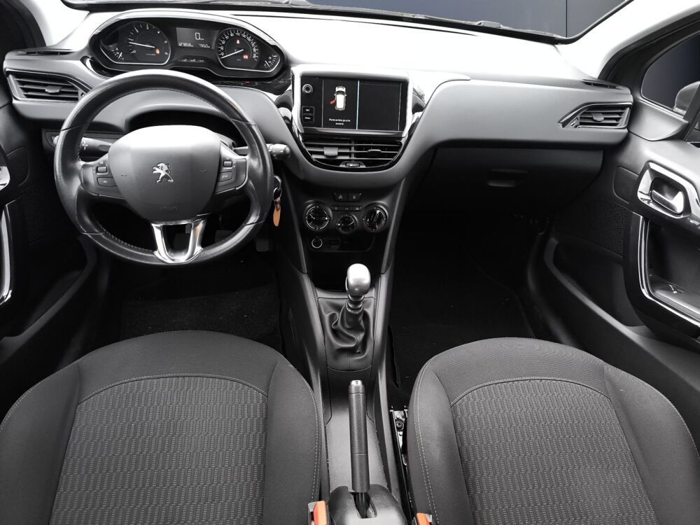 208 Generation-i 1.5 Bluehdi 100 ch Signature /Carplay&amp;Andro 2018 occasion 63500 Issoire