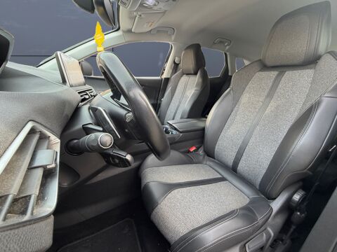 3008 Generation-ii 1.2 130 ch Allure Business Eat8 /CarPlay/Suivi 2019 occasion 59000 Lille