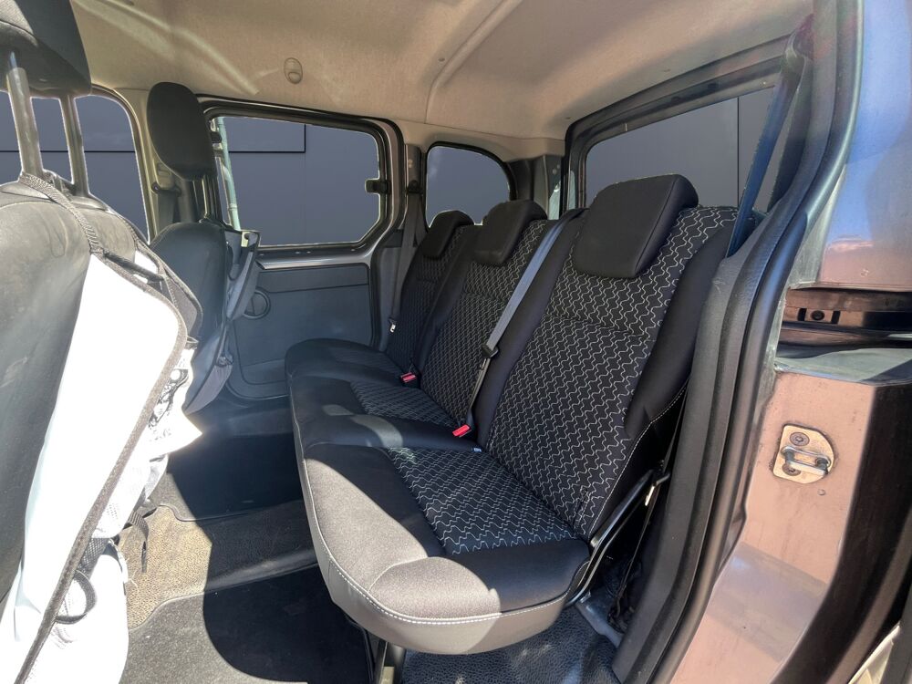 Kangoo 1.5 Dci 90 ch /Clim/Double porte lat&eacute;ral/Distribution Ok/Ent 2015 occasion 74200 Thonon-les-Bains