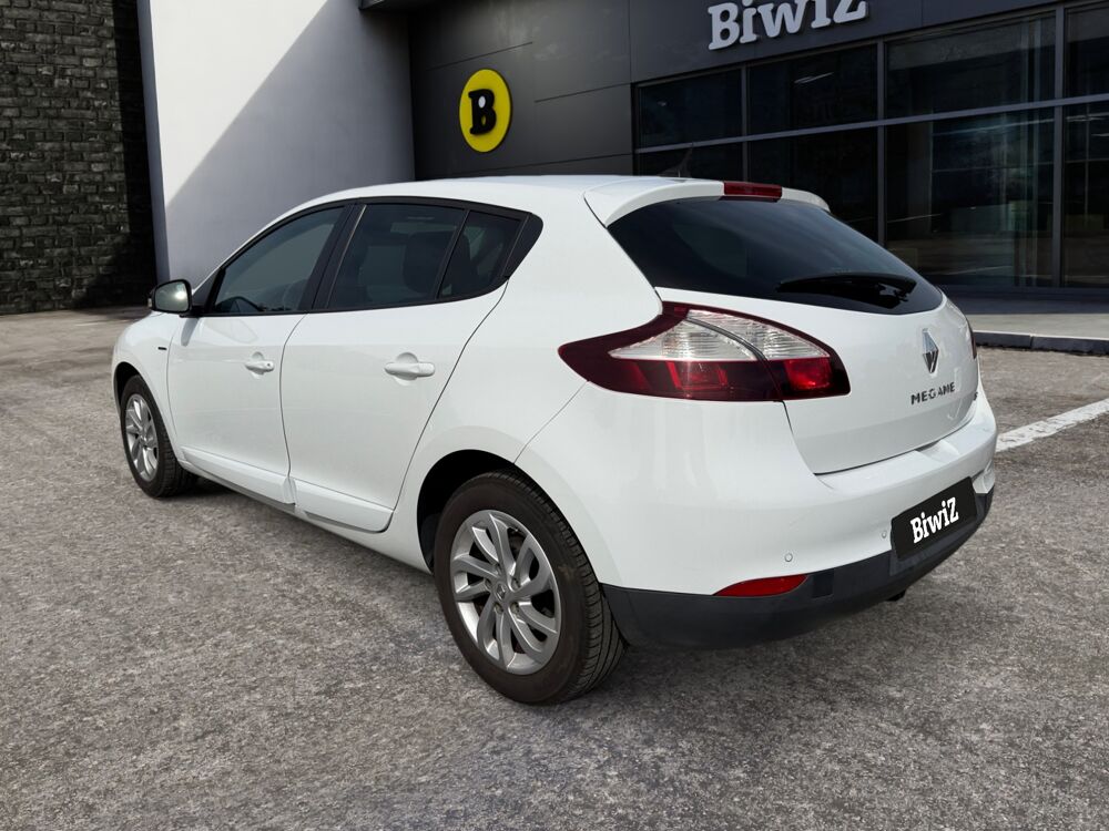 M&eacute;gane TCE 116 ch Energy Limited /2&egrave;me main/ Attelage 2015 occasion 38300 Bourgoin-Jallieu