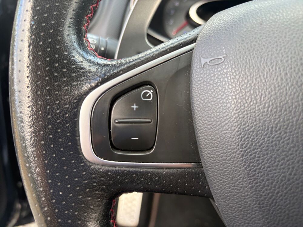 Clio 1.6 Tce 200 ch Energy Rs Edc Bva 2017 occasion 29400 Landivisiau