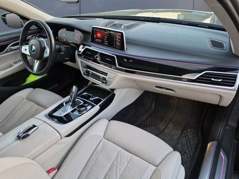 S&eacute;rie 7 4.4 750 I 530 ch Exclusive Xdrive Bva /Toit Ouvrant/Eclairag 2019 occasion 41700 Le Controis en Sologne