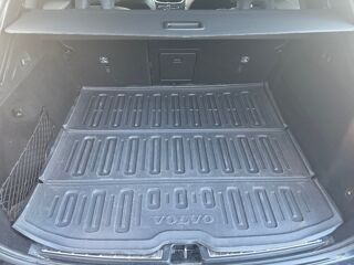 XC60 2.0 T8 390 ch PHEV R-Design AWD Geartronic /Toit ouvrant pan 2020 occasion 53000 Laval