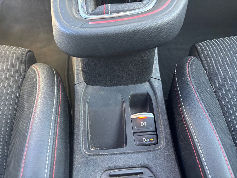 Clio 1.0 Tce 100 ch Rs Line /CarPlay / Suivi Complet Renault / Se 2019 occasion 43120 Monistrol-sur-Loire