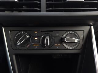 Polo 1.0 TSI 110 ch Life Plus DSG7 /Phares LED/Apple Carplay Andr 2023 occasion 69240 Thizy les Bourgs