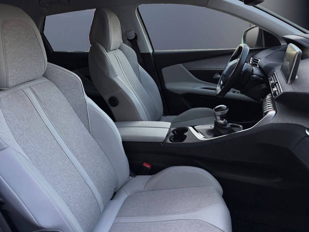 3008 II 1.2 130 ch Allure /Carplay/sellerie Guerande/1main/Distri 2019 occasion 35137 B&eacute;d&eacute;e