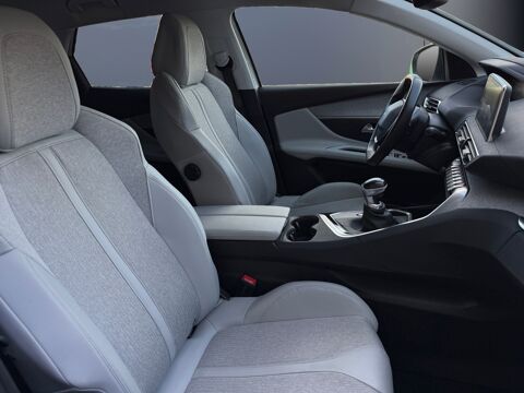 3008 II 1.2 130 ch Allure /Carplay/sellerie Guerande/1main/Distri 2019 occasion 35137 B&eacute;d&eacute;e