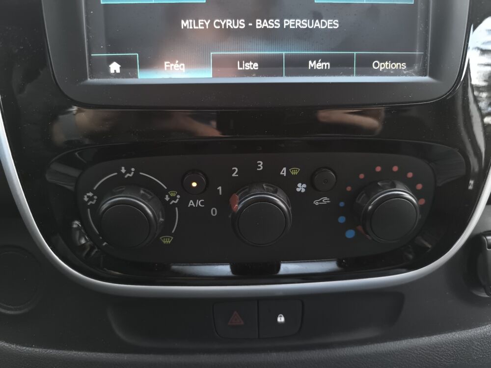 Trafic Fourgon 1.6 Dci 95 ch 1t0 L1h1 Grand-confort /Frigorifique A 2018 occasion 63500 Issoire