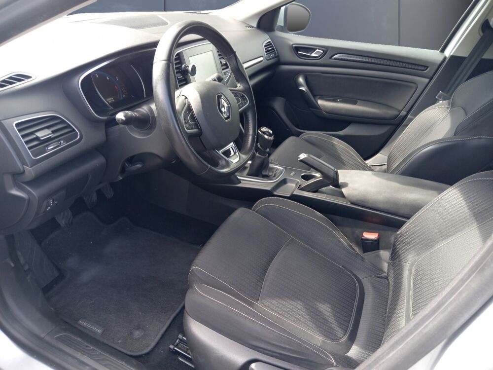 M&eacute;gane 1.5 dCi 110 ch energy Business 2016 occasion 43000 Le Puy-en-Velay