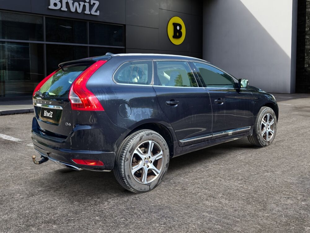 XC60 2.0 D4 180 ch Momentum Business Geartronic Bva /Toit ouvrant 2014 occasion 56100 Lorient