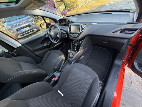 208 1.2 Vti 82 Style /Si&egrave;ges Chauffant/Camera de Recul/Clim Auto 2017 occasion 43200 Yssingeaux