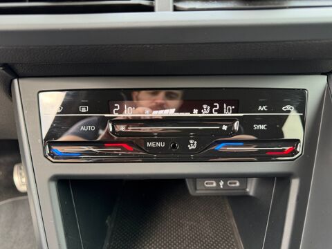 Polo 1.0 Tsi 95 ch R-line /CarPlay et Android Auto/ 1&egrave;re main 2024 occasion 38300 Bourgoin-Jallieu
