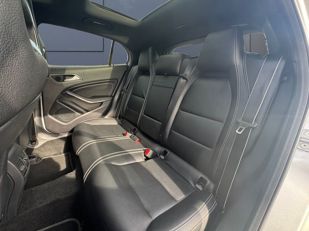 Classe GLA 180 122 ch Sport Edition /Toit Ouvrant/Carnet Mercedes/Si&egrave;ge 2019 occasion 59000 Lille