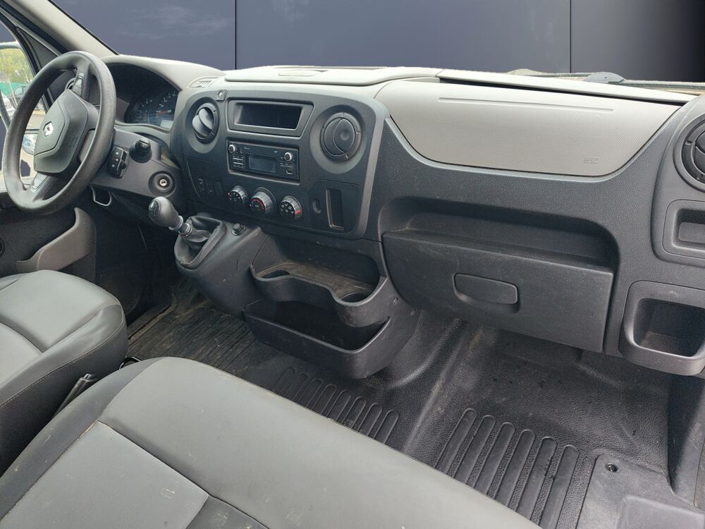 Master Fourgon 2.3 Dci 130 ch 33 L2h2 Traction Fwd /Attelage/Am&eacute;nag 2017 occasion 28500 Vernouillet