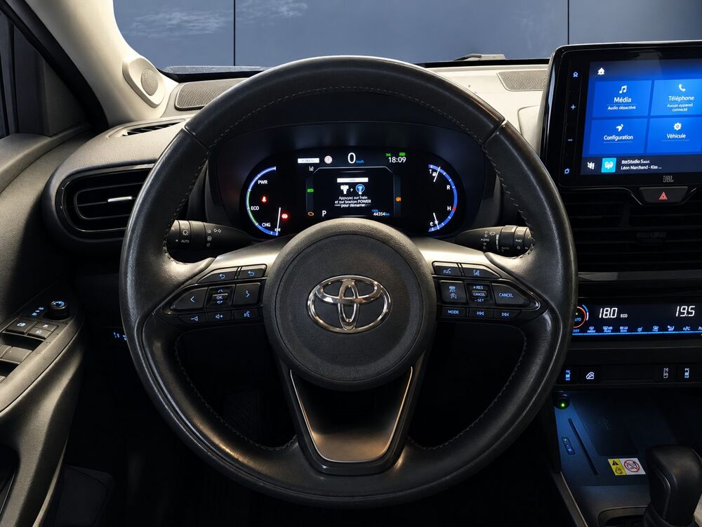 Yaris Cross 1.5 116 ch 90 Hybrid Full-hybrid 0.8kwh Collection Awd-i 4x4 2022 occasion 63500 Issoire