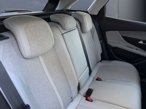 3008 II 1.2 130 ch Allure /Carplay/sellerie Guerande/1main/Distri 2019 occasion 35137 B&eacute;d&eacute;e