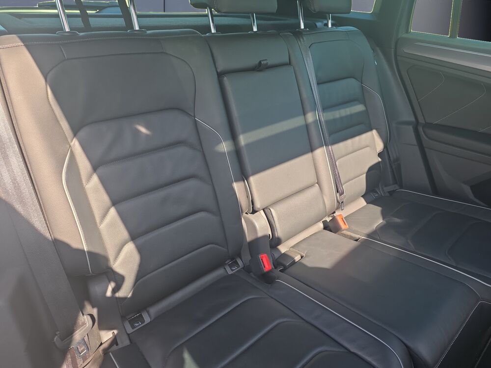 Tiguan 2.0 Bi-Tdi 240 ch 4motion R-Line DSG7 /Toit ouvrant panorami 2017 occasion 34500 B&eacute;ziers