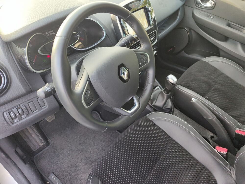 Clio 0.9 Tce 90 ch Intens /GPS/Radar recul/Semi cuir 2018 occasion 28500 Vernouillet
