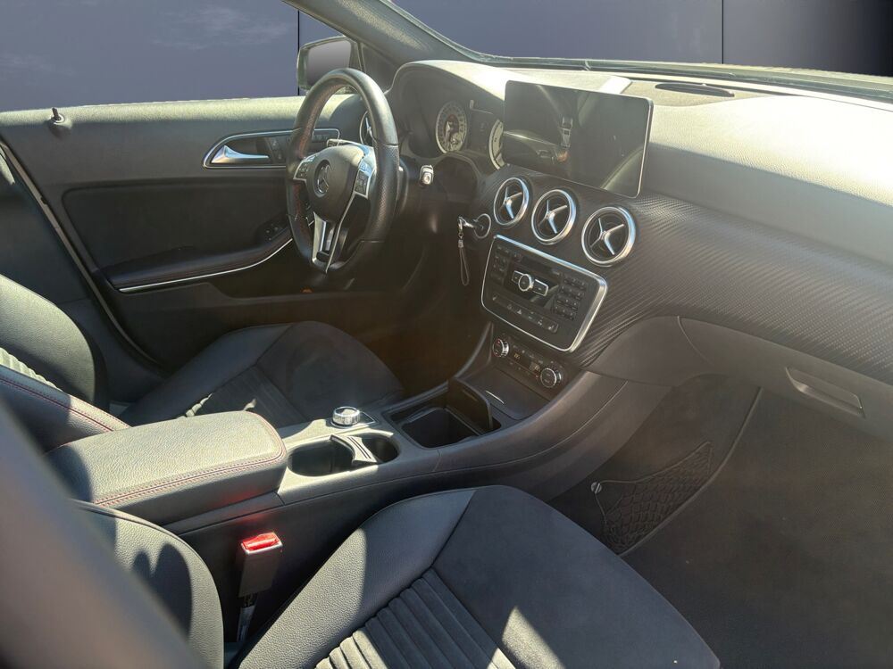 Classe A 220 Cdi 170 ch Amg Fascination 7g-dct /Toit ouvrant/Camera/C 2013 occasion 43120 Monistrol-sur-Loire