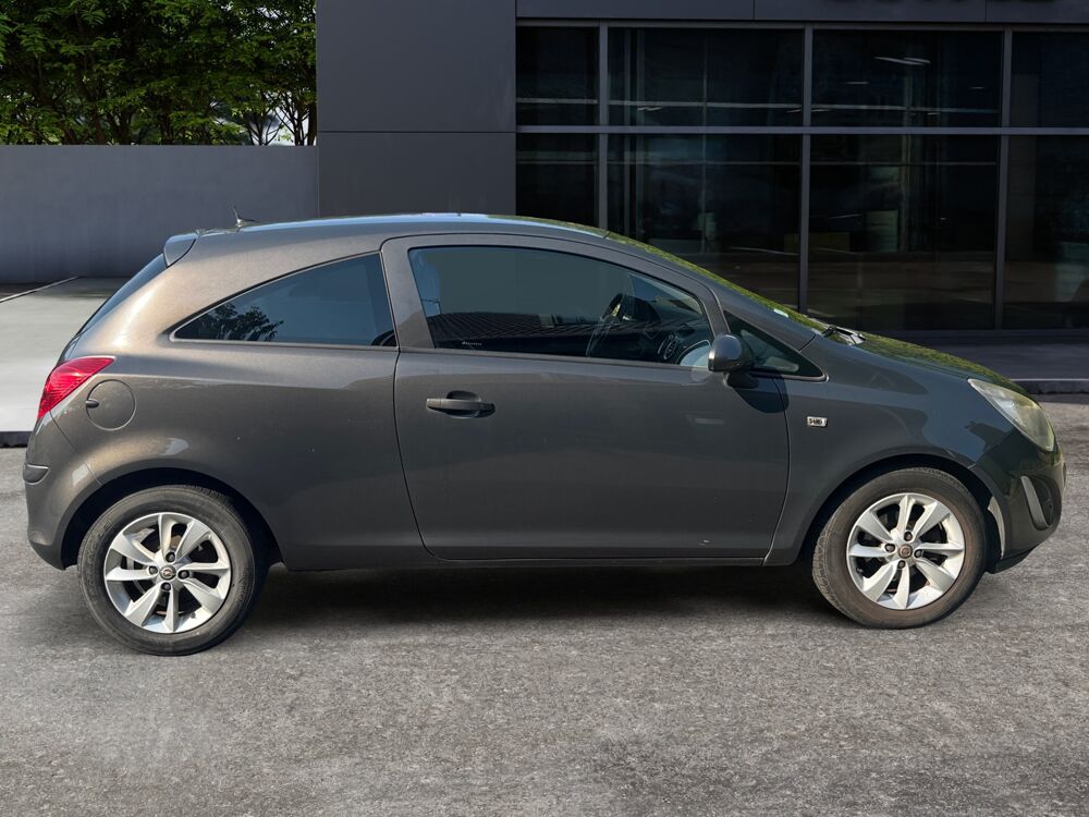 Corsa 1.4 Twinport 100 ch Graphite /Entretien Complet/2&egrave;me Main/Cl 2014 occasion 59000 Lille