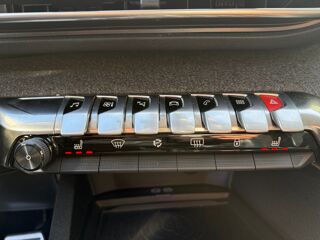 3008 1.5 Bluehdi 130 ch Crossway Eat /Suivi complet Peugeot/ Si&egrave;g 2018 occasion 69800 Saint-Priest