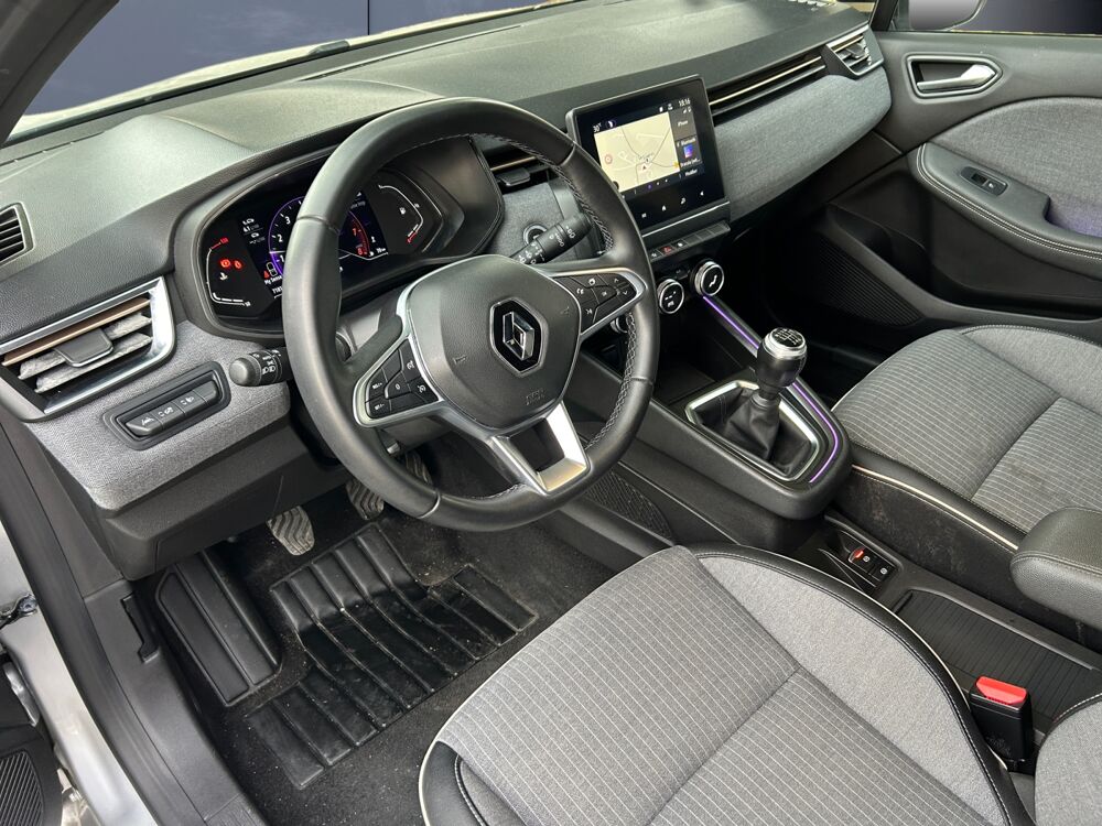 Clio 1.0 Tce 90ch Lutecia /CarPlay/R&eacute;gulateur-Limiteur/Radar AV-A 2021 occasion 18000 Bourges