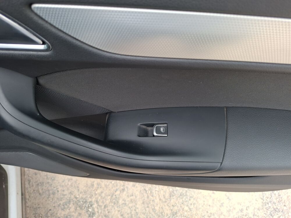 Q3 2.0 Tdi 140 ch Ambition Luxe /Toit ouvrant &eacute;lectrique/si&egrave;ges 2015 occasion 83550 Vidauban