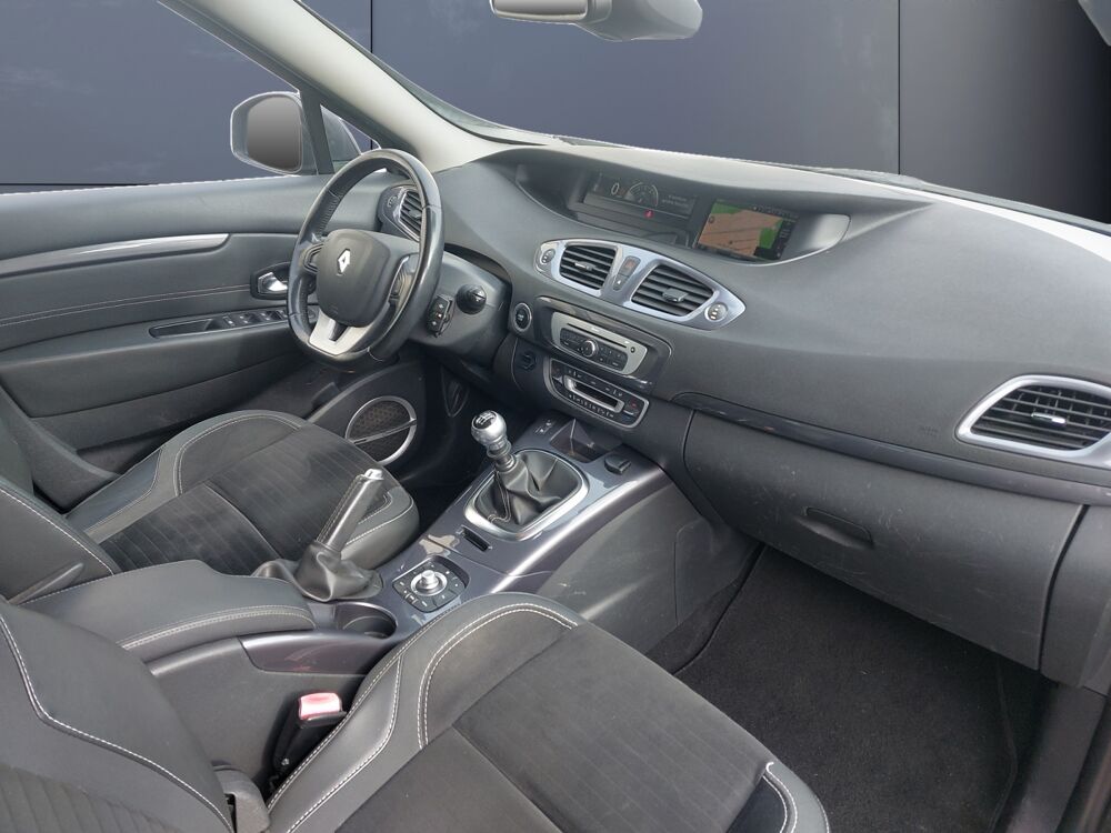 Sc&eacute;nic 1.6 Dci 130 Bose &eacute;dition /Cam&eacute;ra de Recul/GPS/Moteur &agrave; Chain 2015 occasion 91700 Fleuri M&eacute;rogis