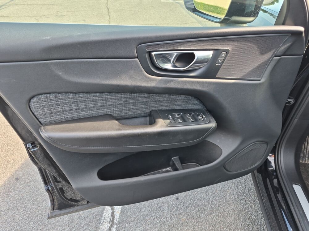 XC60 2.0 B4 D 211h 195 ch Mhev Hybrid Start Geartronic /Cam&eacute;ra de 2023 occasion 41700 Le Controis en Sologne