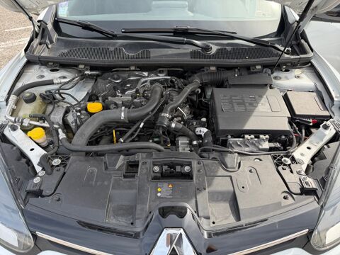 M&eacute;gane TCE 116 ch Energy Limited /2&egrave;me main/ Attelage 2015 occasion 38300 Bourgoin-Jallieu