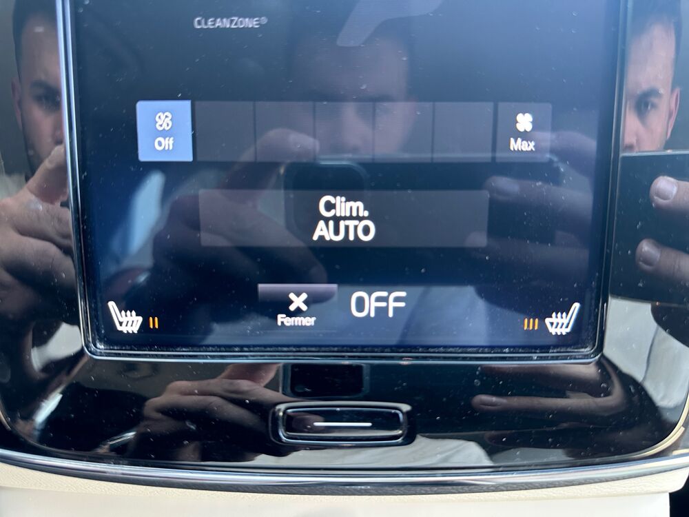 XC40 2.0 D3 150 Momentum 2wd Geartronic Bva /Cam&eacute;ra/r&eacute;gulateur/Si 2019 occasion 14100 Lisieux