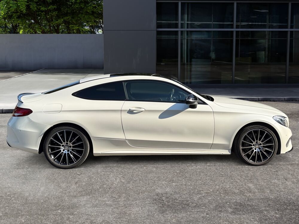 Classe C Coupe 2.0 300 245 ch Sport Line 7g-tronic Bva /Toit ouvrant/ 2016 occasion 31650 Lauzerville