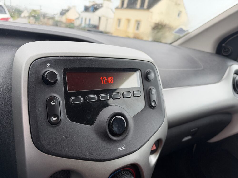 108 1.0 Vti 70 Active /Chaine De Distribution/Bluetooth 2017 occasion 29200 Brest