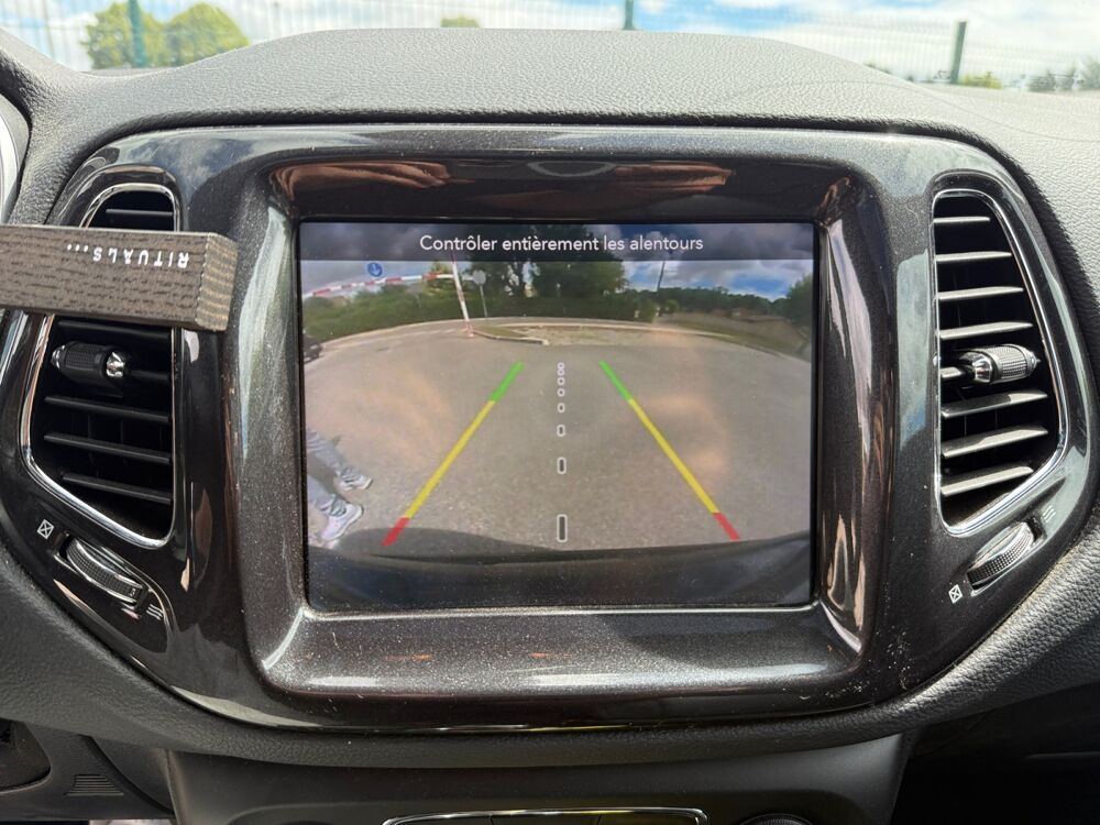 Compass 1.3 T4 240 ch 4wd Hybrid S /toit ouvrant / si&egrave;ges cuirs / su 2021 occasion 38540 Heyrieux