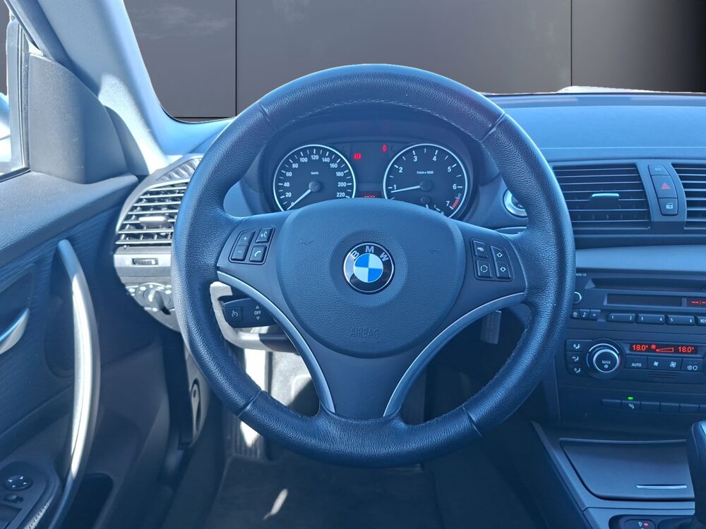 S&eacute;rie 1 1.6 116 I 120 ch Premiere /Suivi complet d'entretien Bmw/Rad 2008 occasion 43000 Le Puy-en-Velay