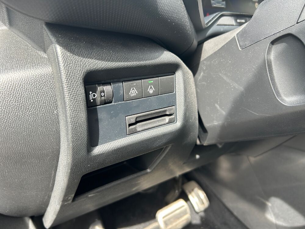 C5 aircross 1.5 Bluehdi 130ch Shine Pack S&amp;S 2023 occasion 18000 Bourges
