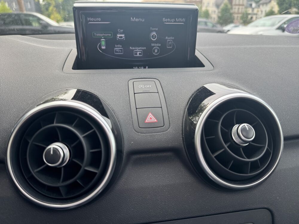 A1 1.0 Tfsi 80 ch Ultra Metropolitan /Entretien Complet Audi/To 2017 occasion 14100 Lisieux