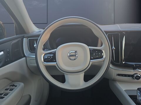XC60 T6 Hybride Rechargeable 253 ch + 145 ch Ultra Style Dark Gea 2023 occasion 34500 B&eacute;ziers