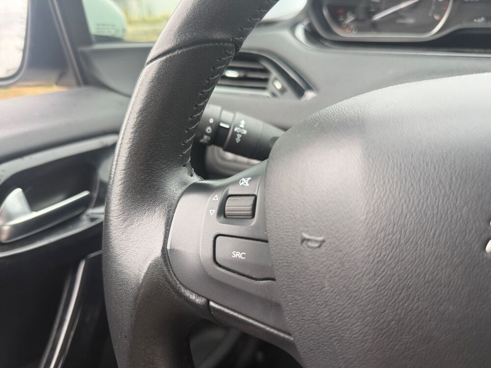 208 1.2 82 ch Active Business /Applecarplay/Distribution ok/Suiv 2019 occasion 10430 Rosi&egrave;res-pr&egrave;s-Troyes