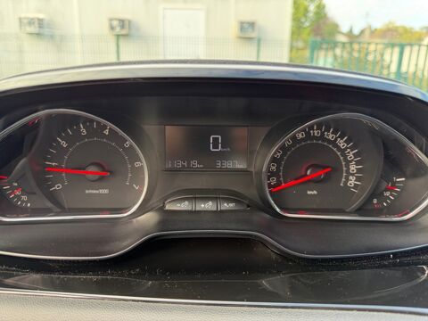 208 1.2 Vti 82 ch Style /Distribution neuve/Entretien complet 2014 occasion 77450 Montry