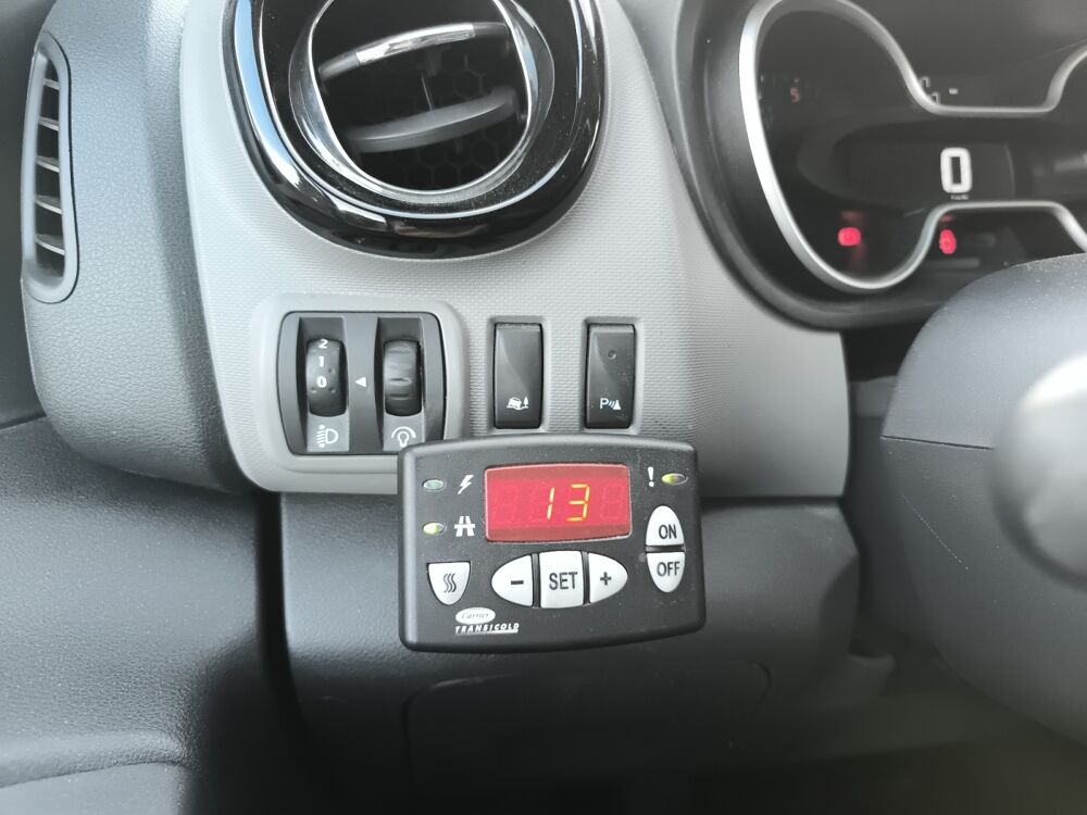 Trafic Fourgon 1.6 Dci 95 ch 1t0 L1h1 Grand-confort /Frigorifique A 2018 occasion 63500 Issoire
