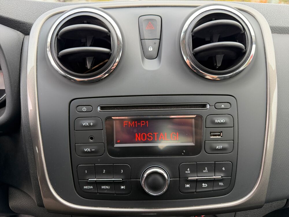 Sandero 0.9 Tce 90 ch Laureate Easy-R BVA /Suivi Dacia/2e Main/Clim/ 2016 occasion 59000 Lille