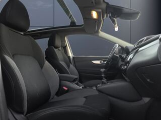 Qashqai 1.2 Digt 115 ch N-Connecta /Toit panoramique/Barre de toit/ 2018 occasion 63500 Issoire